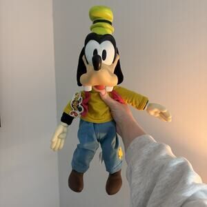 Vintage 1990s Walt Disney Mouseketoys Goofy Plush 16” Vinyl Head Hands w Tag